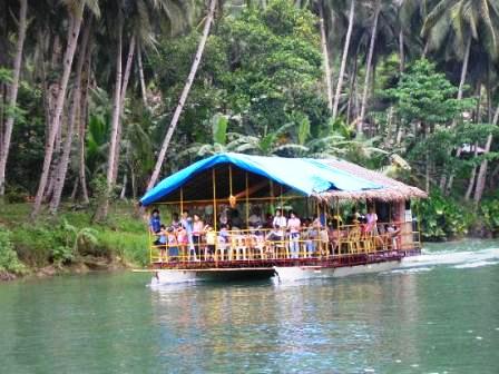 Lobocs-floating-restaurant.jpg