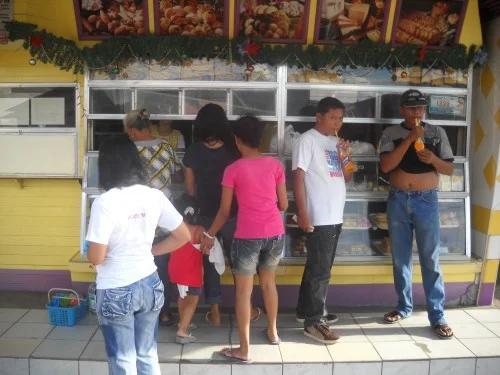 Park n' Go Bakeshop - front