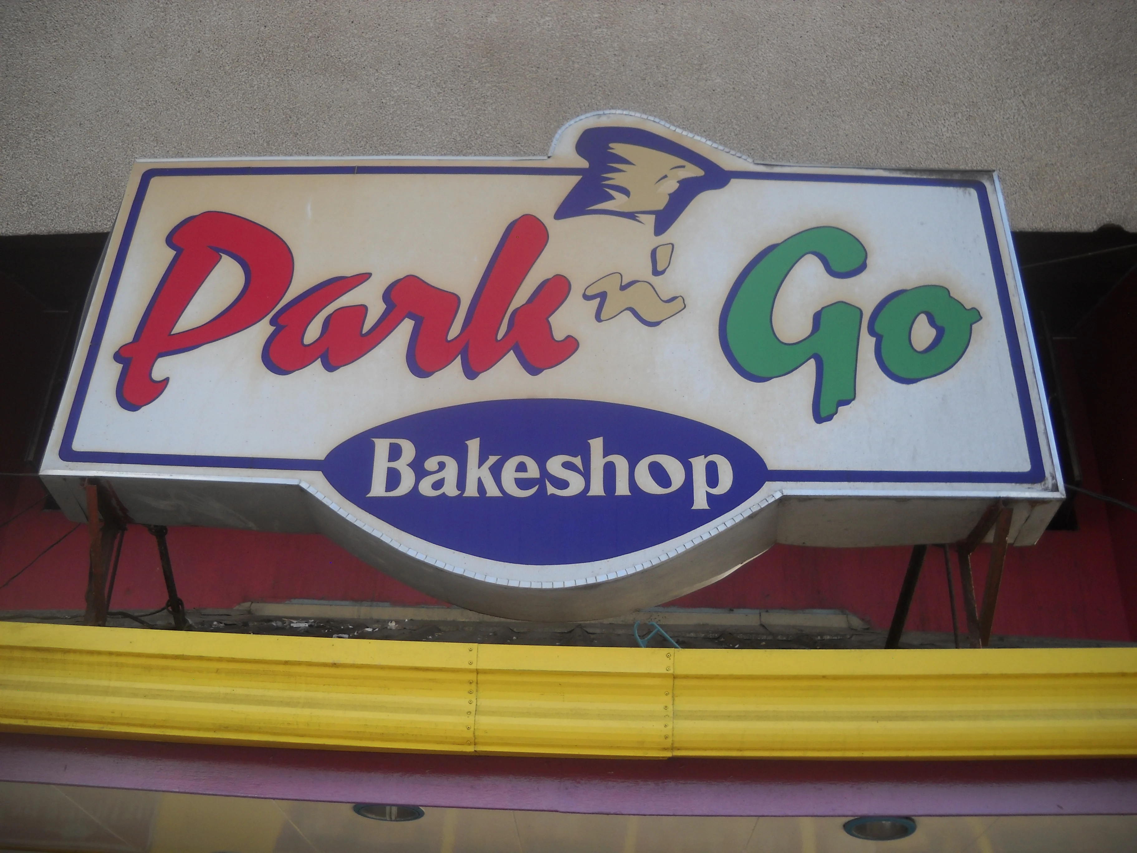 Park n' Go Bakeshop - sign